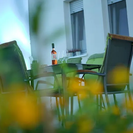 Gasthuis La Mama Sukošan