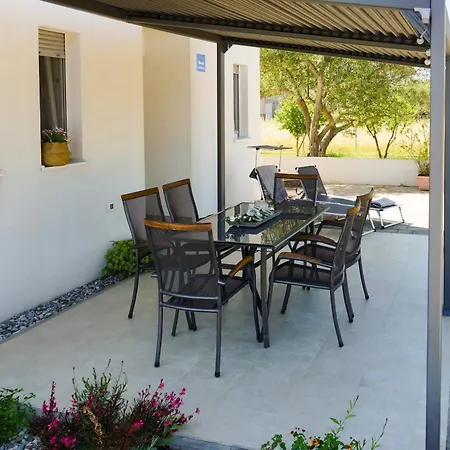 La Mama Guest house Sukosan