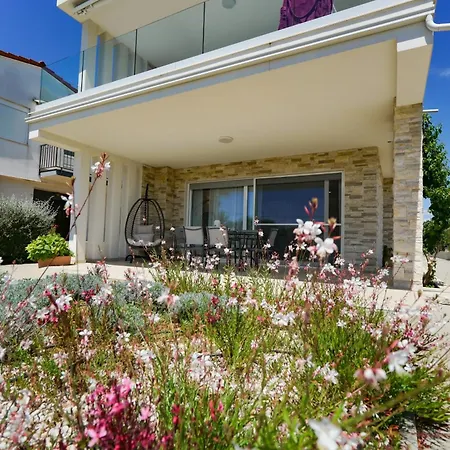 Guest house La Mama 4*