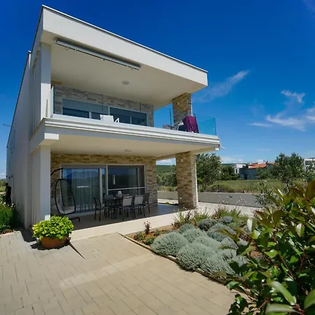 La Mama Guest house *